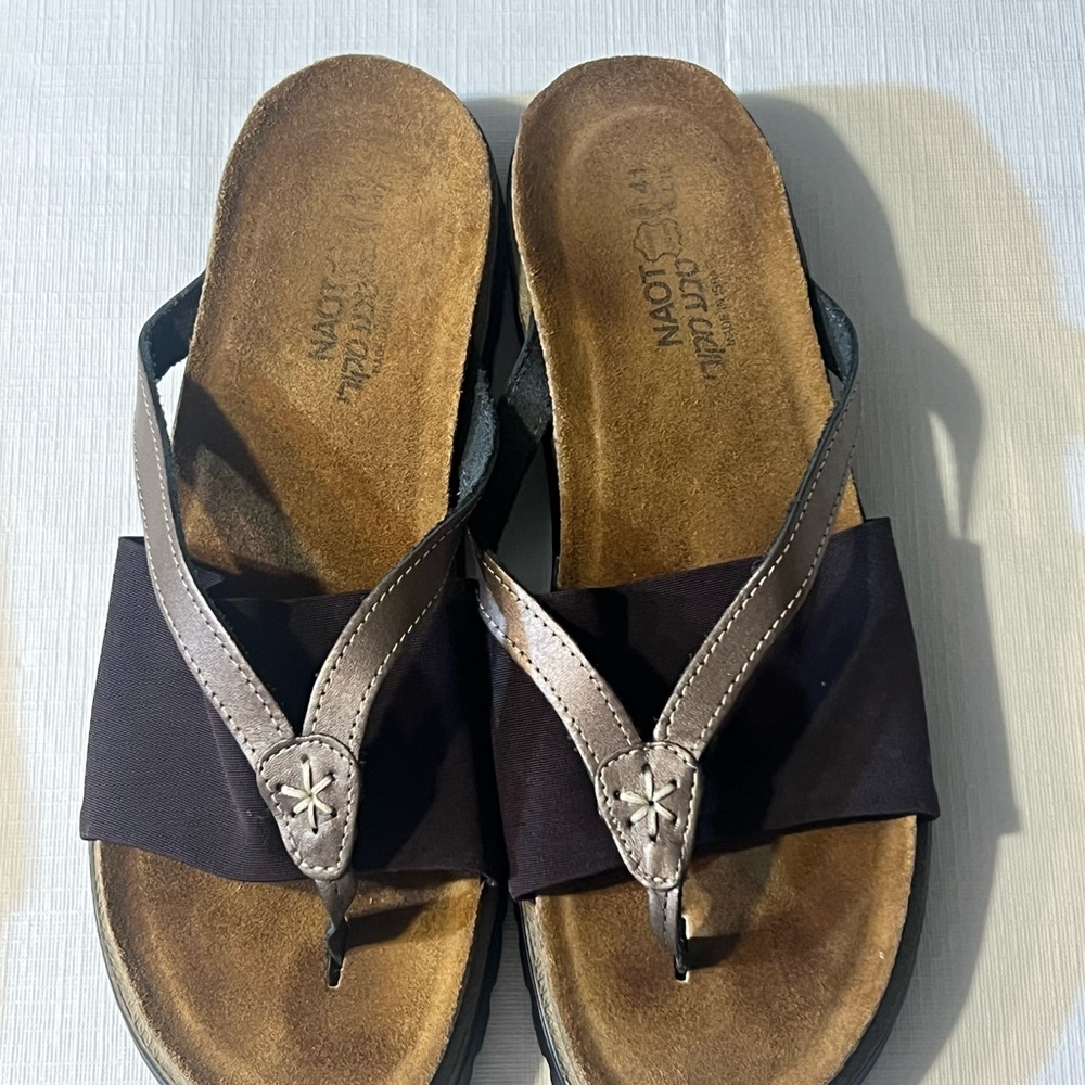 Naot Brown Sandals